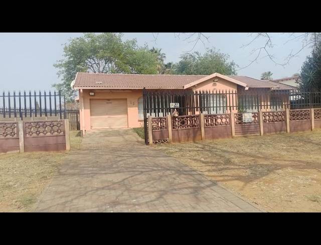 3 BEDROOM HOUSE FOR SALE IN RANDPOORT